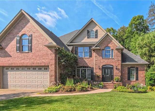 Property at 1250 Whitworth Ct, Kernersville, NC 27284, 5 beds, 4 baths