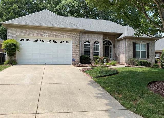 Property at 9 Bluff Ridge Ct, Greensboro, NC 27544, 3 beds, 2 baths