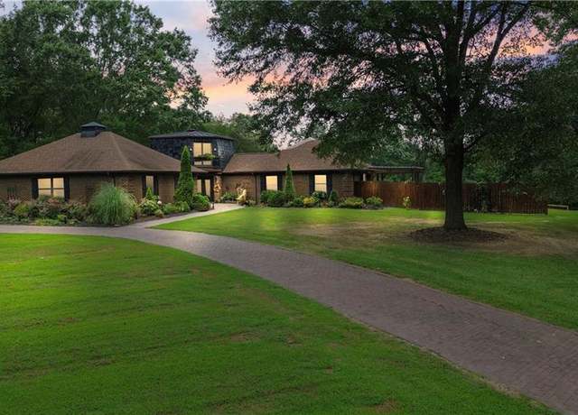 Property at 8421 Witty Rd, Summerfield, NC 27358, 3 beds, 2 baths
