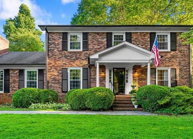 Property at 4205 Tallwood Dr, Greensboro, NC 27410, 4 beds, 3.5 baths