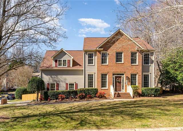 Property at 5804 Weston Dr, Greensboro, NC 27407, 4 beds, 2.5 baths