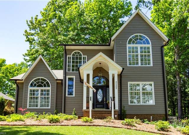 Property at 2122 Hawthorne Ln, Wilkesboro, NC 28697, 4 beds, 3 baths