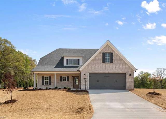 Property at 117 Enclave Dr, Clemmons, NC 27012, 4 beds, 3.5 baths