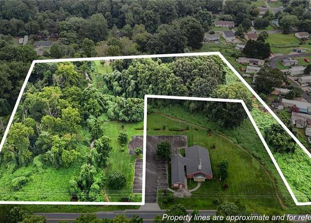 Property at 3614 Summit Ave, Greensboro, NC 27405
