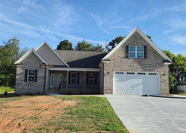 Property at 159 Wynnfall Dr, Lexington, NC 27295, 3 beds, 2 baths