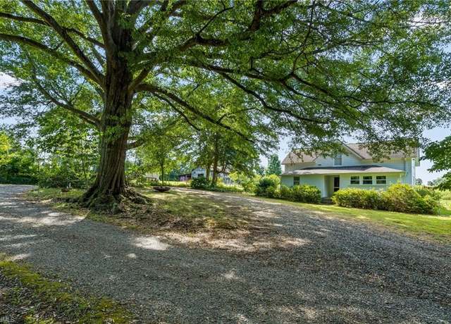 Property at 3875 New Walkertown Rd, Winston-salem, NC 27105, 3 beds, 2 baths