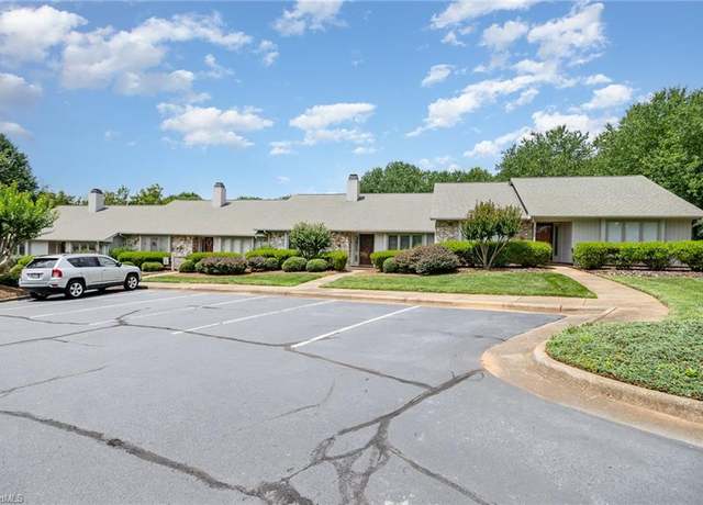 Property at 4711 Andorra Ct, Greensboro, NC 27410, 3 beds, 2 baths