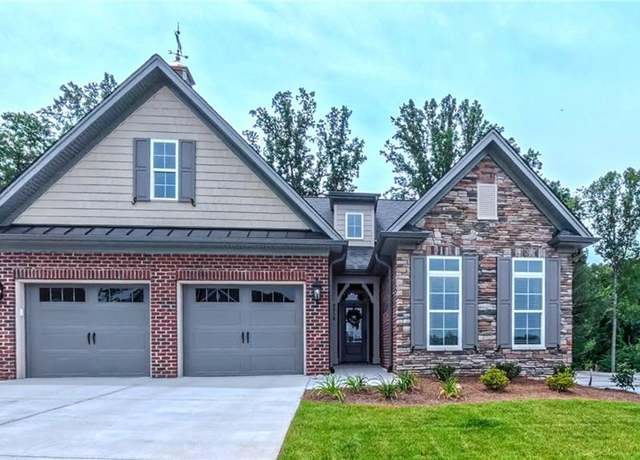 Property at 2810 Monarch Way, Winston-salem, NC 27106, 3 beds, 3 baths