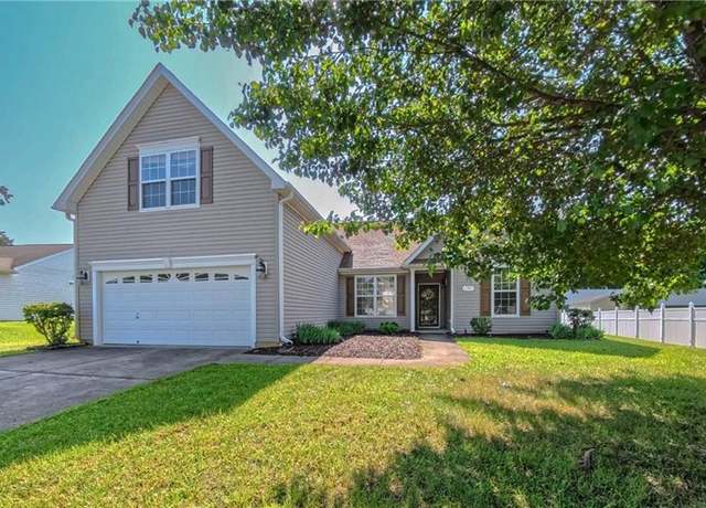 Property at 2742 Mossy Meadow Dr, High Point, NC 27265, 4 beds, 2 baths