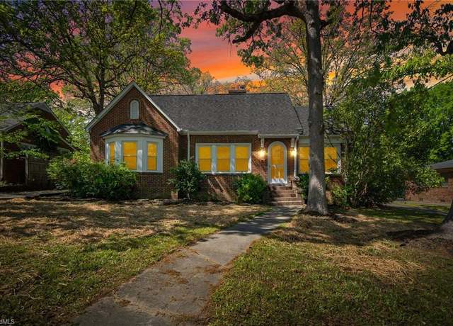 Property at 316 Spring St, Thomasville, NC 27360, 5 beds, 3 baths