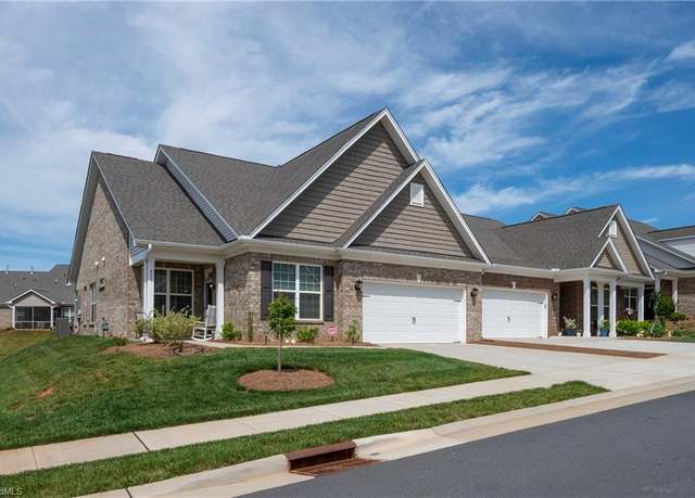 Property at 410 Mountain Grove Ln, Kernersville, NC 27284, 3 beds, 2.5 baths