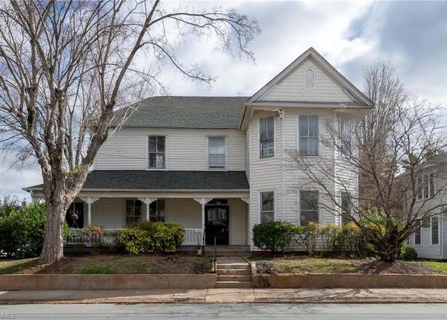 Property at 1182 4th St, Winston-salem, NC 27101, 4 beds, 3 baths