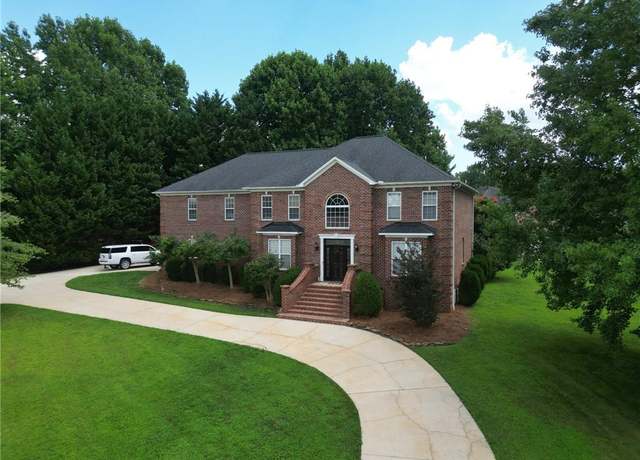 Property at 7173 Falcon Way, Trinity, NC 27370, 4 beds, 3.5 baths