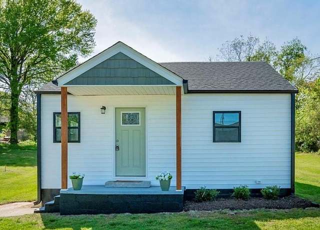 Property at 712 Dalton St, Reidsville, NC 27320, 2 beds, 1 bath