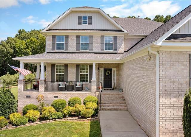 Property at 6908 River Gate Ct, Oak Ridge, NC 27310, 4 beds, 3.5 baths