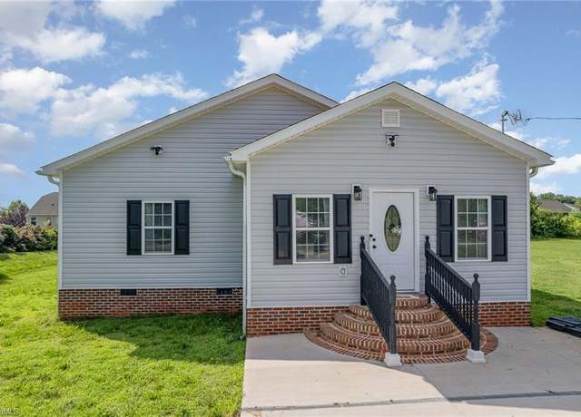 Property at 12 Forest Hill Rd, Lexington, NC 27295, 2 beds, 1 bath