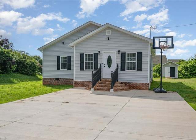 Property at 12 Forest Hill Rd, Lexington, NC 27295, 2 beds, 1 bath