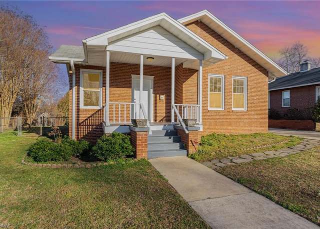 Property at 1616 Upland Dr, Greensboro, NC 27405, 3 beds, 1 bath