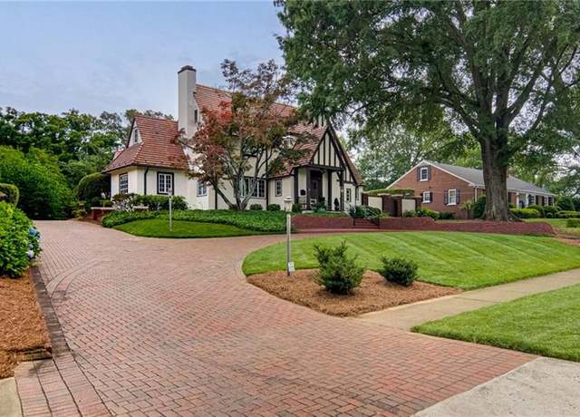 Property at 2840 Reynolds Dr, Winston-salem, NC 27104, 4 beds, 5 baths