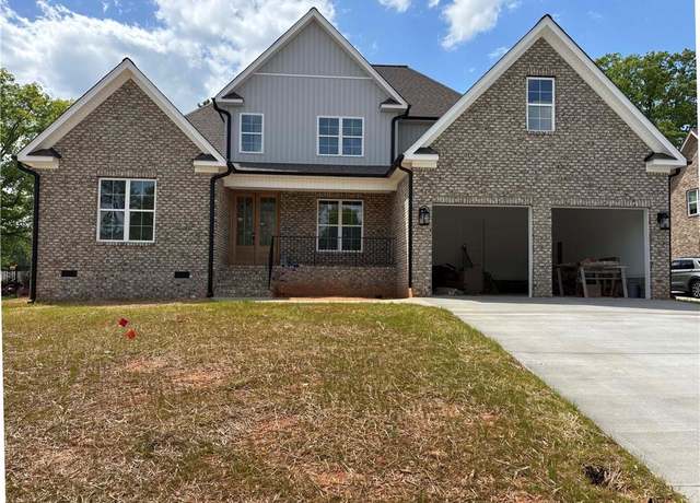 Property at 332 Indian Peaks Dr, Winston-salem, NC 27107, 4 beds, 4.5 baths