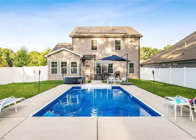 Property at 1075 Woodview Ridge Trl, Lewisville, NC 27023, 4 beds, 3.5 baths