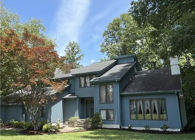 Property at 8204 Willow Glen Trl, Greensboro, NC 27455, 4 beds, 2.5 baths