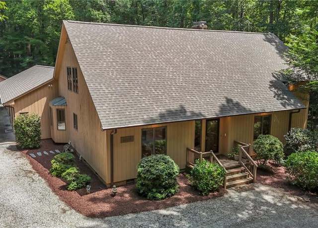 Property at 1110 N Holden Rd, Greensboro, NC 27410, 4 beds, 3 baths