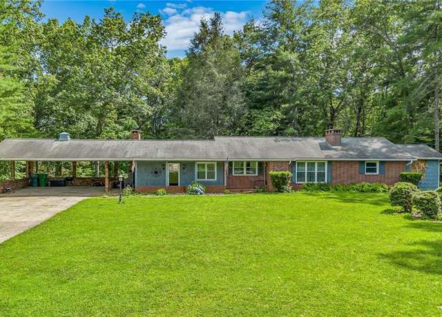Property at 1004 Cartpath Rd, North Wilkesboro, NC 28659, 3 beds, 3 baths