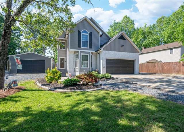 Property at 1705 Braemore Ct, Kernersville, NC 27284, 4 beds, 2.5 baths
