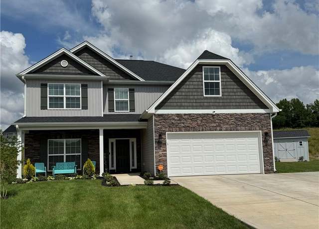 Property at 139 Snickers Ct, Lexington, NC 27295, 5 beds, 2.5 baths