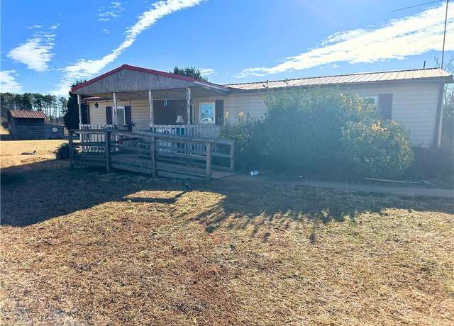 Property at 458 Deadmon Rd, Mocksville, NC 27028, 3 beds, 2 baths
