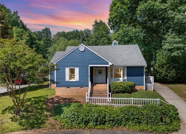 Property at 944 Chatfield Dr, Jamestown, NC 27282, 2 beds, 2 baths