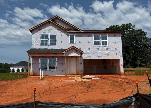 Property at 5350 Spicewood Lake Ln, Winston-salem, NC 27106, 4 beds, 3 baths