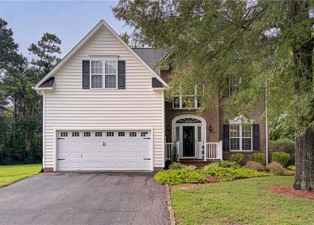 Property at 804 Ruskin Dr, High Point, NC 27265, 4 beds, 2.5 baths