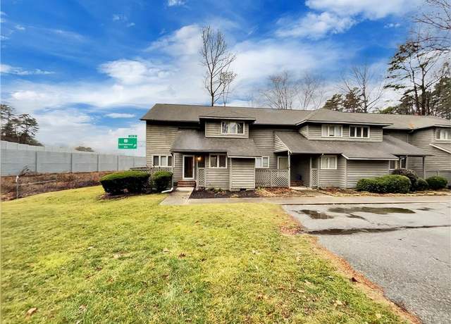 Property at 3048 Laurel Springs Dr, Greensboro, NC 27410, 3 beds, 3 baths