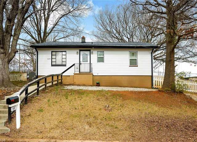Property at 634 Lake St, Lexington, NC 27292, 3 beds, 2 baths