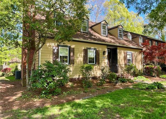 Property at 3129 Sedgefield Gate Rd, Greensboro, NC 27407, 3 beds, 2 baths