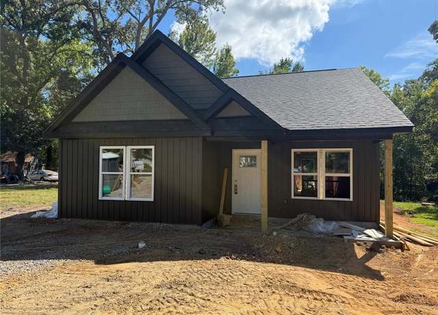 Property at 811 Worth St, High Point, NC 27260, 3 beds, 3 baths
