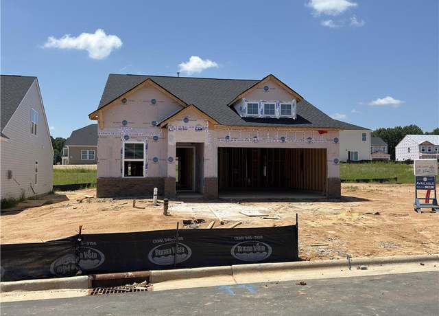 Property at 151 Candytuft Ct, Lexington, NC 27295, 3 beds, 2 baths