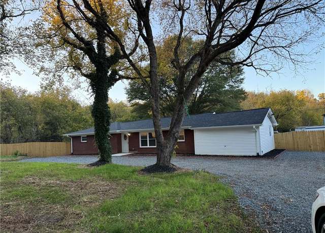 Property at 5515 Bethania Rd, Pfafftown, NC 27040, 4 beds, 2 baths