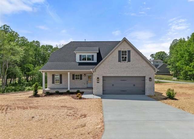 Property at 112 Hackamore Trl, Winston-salem, NC 27107, 4 beds, 3.5 baths