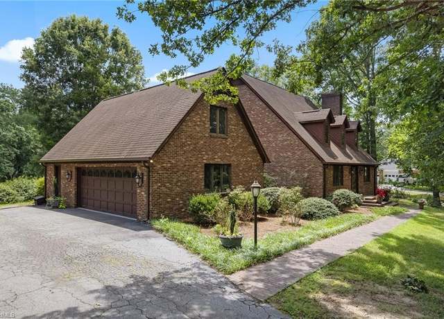 Property at 304 Cascade Dr, High Point, NC 27265, 4 beds, 3.5 baths