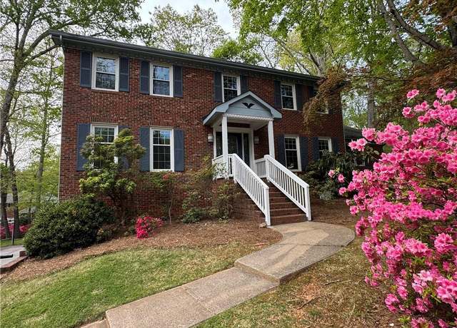 Property at 4184 Dimholt Ct, Winston-salem, NC 27104, 4 beds, 3 baths
