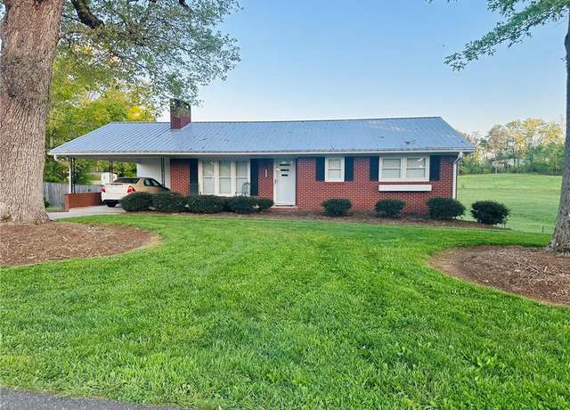 Property at 133 Shallowbrook Trl, Mount Airy, NC 27030, 2 beds, 2 baths