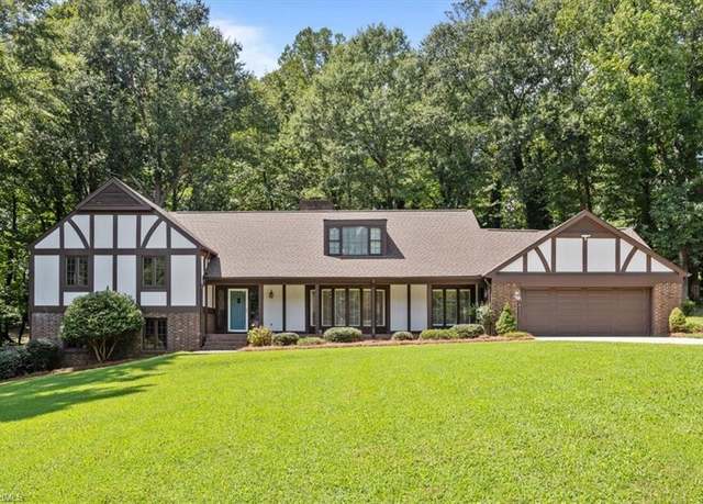 Property at 1910 Glenn Dr, Reidsville, NC 27320, 4 beds, 3.5 baths