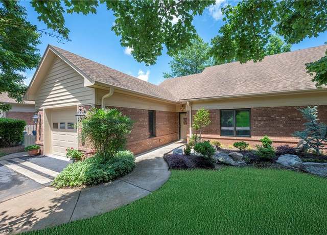 Property at 351 Hollybrook Dr, Bermuda Run, NC 27006, 2 beds, 2 baths