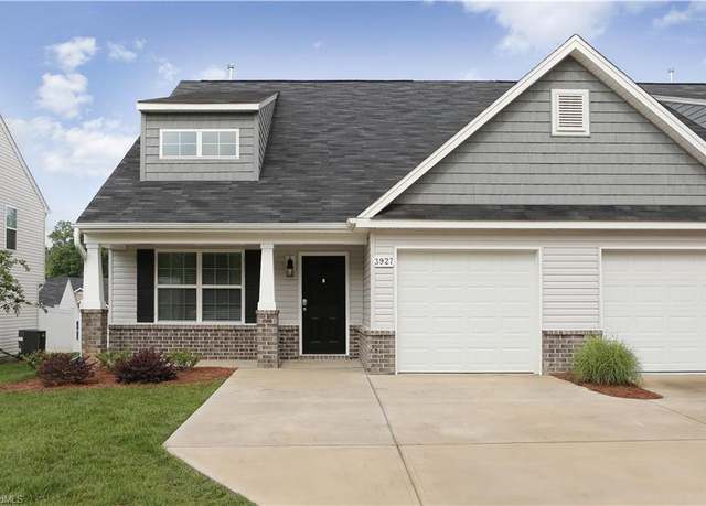 Property at 3927 Straw Hat Rd, Greensboro, NC 27410, 3 beds, 2.5 baths