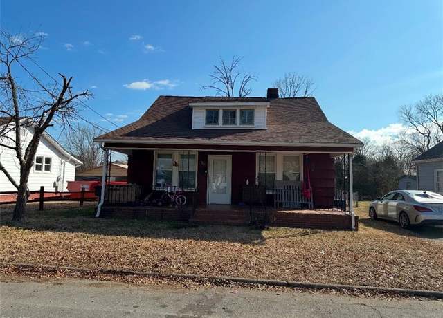 Property at 307 S 5th Ave, Mayodan, NC 27027, 2 beds, 1 bath