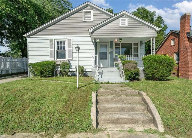 Property at 11 Cramer St, Thomasville, NC 27360, 3 beds, 2 baths