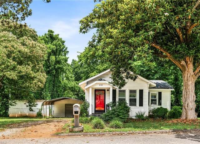 Property at 220 Pope St, Lexington, NC 27292, 1 bed, 1 bath